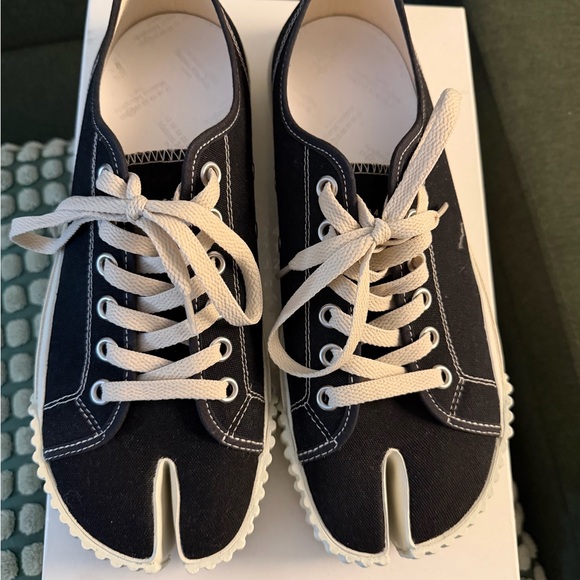 Maison Martin Margiela Black Canvas Sneakers - Picture 2 of 7